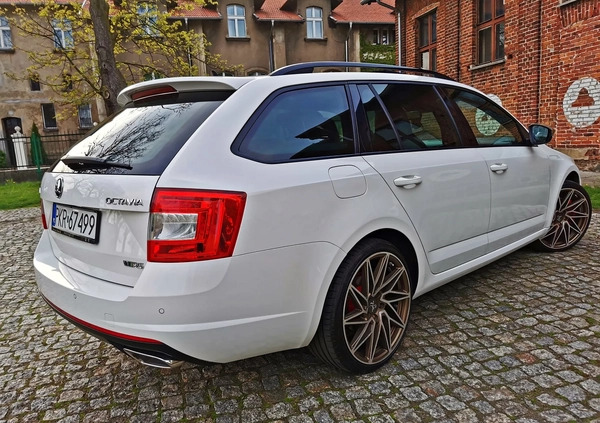 Skoda Octavia cena 55999 przebieg: 240000, rok produkcji 2015 z Lubliniec małe 704